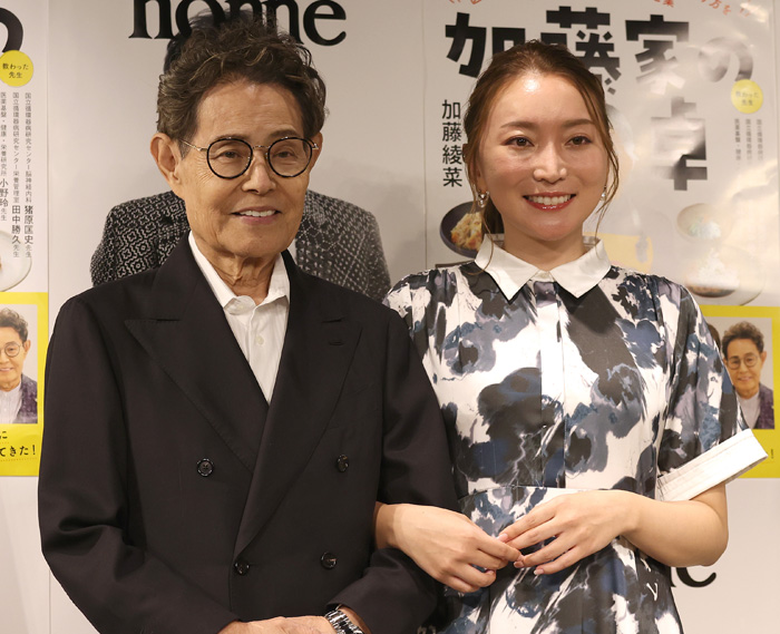 結婚当初、世間の反応はいろいろだった（C）日刊ゲンダイ