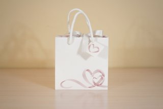 本当にいらない…結婚式「地雷な引き出物」と「喜ばれるギフト」の線引き
