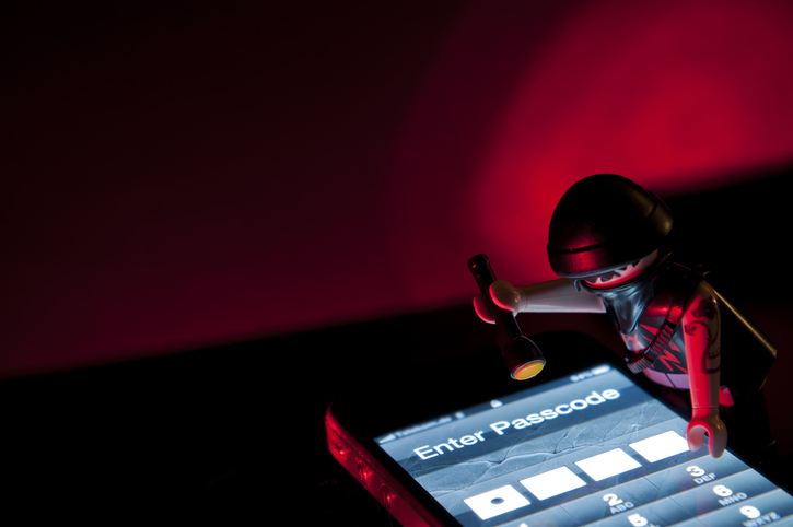 あなたのスマホが狙われる（写真:iStock）