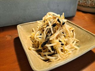 キモは塩水2.5%!禁断症状が出るくらいうまいすりごま海苔もやしナムル