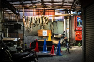 とある路地裏で