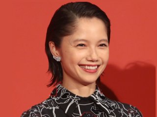 遠心顔さんも大人っぽく…!コンプレックスを解消する4つのメイクテク