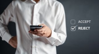 「元妻とマッチング」の後悔 即ブロせずにベッドインした47歳男の決意