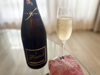 夏にこのワインを飲まない理由ナシ!マック新作バーガーと最強ペアリング