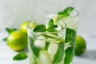 合わせてモヒートを飲めば最強？（写真:iStock）