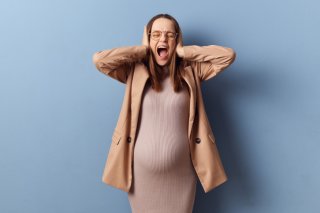 キー! 妊娠中に義実家から受けたストレス5選。勝手に性別判断、突然訪問、過度な助言…
