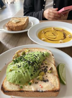 更年期め、50代手前で不眠で悩むとは…「大変だ、眠れない!」試行錯誤の睡眠導入術