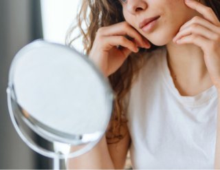 40代以上「お疲れ顔」の原因は? 面倒でも時間がなくても「2つの工程だけ」は省略してはいけない