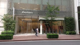 熱狂する韓国コスメブームに違和感。顔につけるのに、低価格、パケ買い、なんとなく…だけで買って大丈夫?