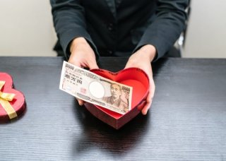 40代で「パパ活」を望む女性たち。生活苦でもないのに…彼女たちが欲しがるものとは