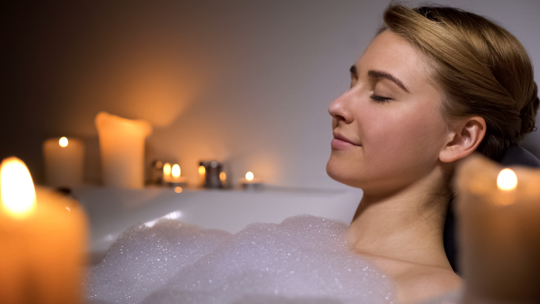 お風呂でリラックス（写真:iStock）