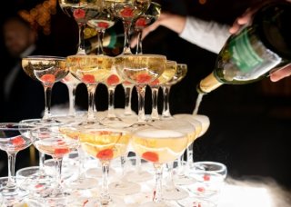 各地で盛り上がる“ホストクラブ”事情。大阪、名古屋などで異なるキャラ傾向を分析。超絶優しかったのは…