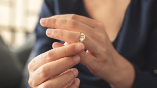 3年前の“夫の不倫”が今でも許せない。妊娠中の裏切りがトラウマに（32歳・看護師）