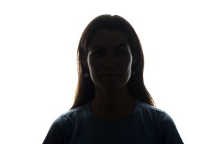 どうして会社まで？（写真:iStock）