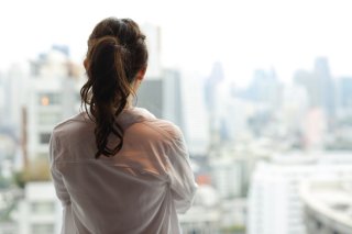 アラフィフ独女、恋がしたくて何が悪い?「痛々しい」の声に振り回されないで