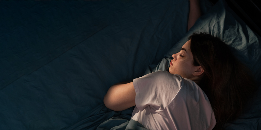 睡眠環境を整えて（写真:iStock）