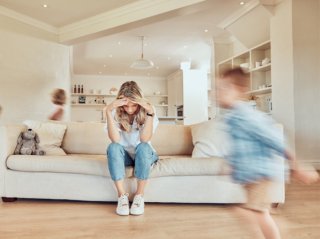 どんどん手がかかるように（写真:iStock）