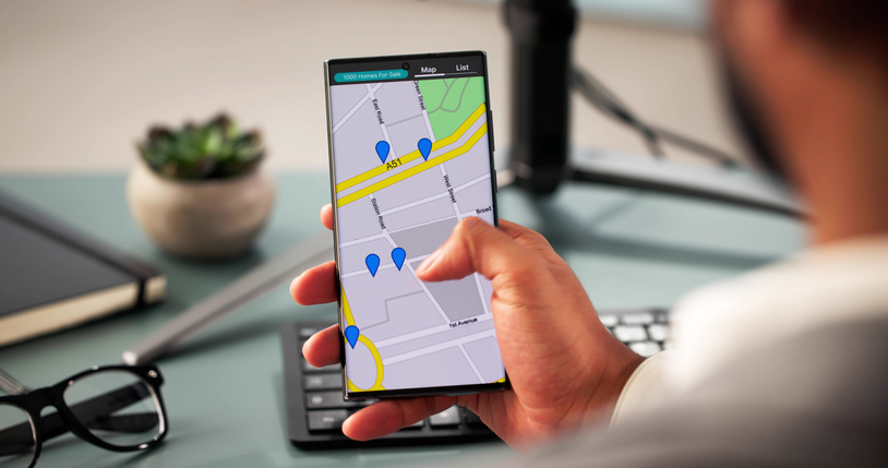 GPSアプリで行動を監視？（写真:iStock）