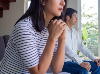 「小遣い月5万じゃ足りません」玉の輿婚を遂げた32歳妻、“メルカリ”バイトで見つけた嬉しい誤算