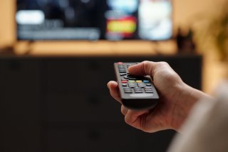 夢を追う若者の裏には…（写真:iStock）