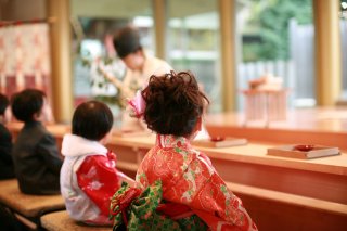 七五三の“裏側”は苦労だらけ！親たちの泣き笑いエピソード。せっかくの着付けが一瞬で台無しに…