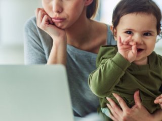 SNSを見ても動じずに…（写真:iStock）