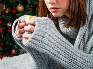 ひとりで迎えるクリスマスは…（写真:iStock）