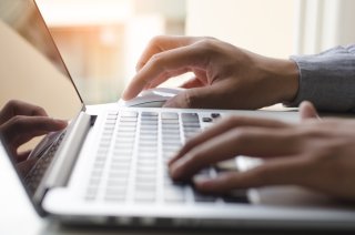 「あまりに生々しかった…」45歳、ハイスぺ男の誤算。彼女のPCに残された“年下男”との記録