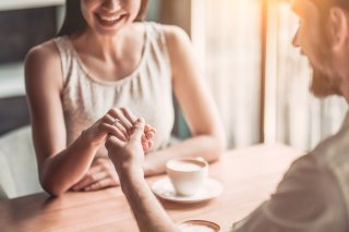 え、親の前でイチャつくの!? 外国人と付き合って「驚いたこと」を聞いた。“察して”文化がないから楽!