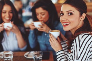 恋愛って必要ですか? “いらない”と感じる女性4人の理由「十分、しあわせです」