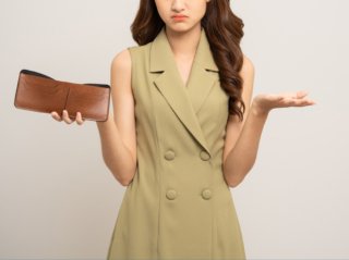 「生活費、月15万円じゃ無理!」家事を拒否する39歳妻の誤算。専業主婦ってもっと楽じゃないの?