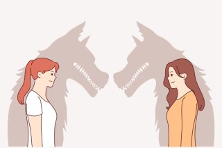 不機嫌アピール、わざとミス…地味に怖い「受動的攻撃」エピソード3選。同僚の“手のひら返し”にあ然!